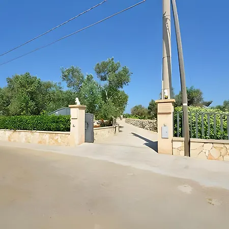 Con Piscina Villa *