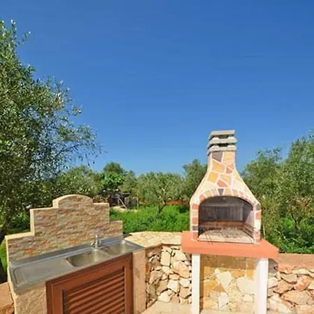 Villa Con Piscina *